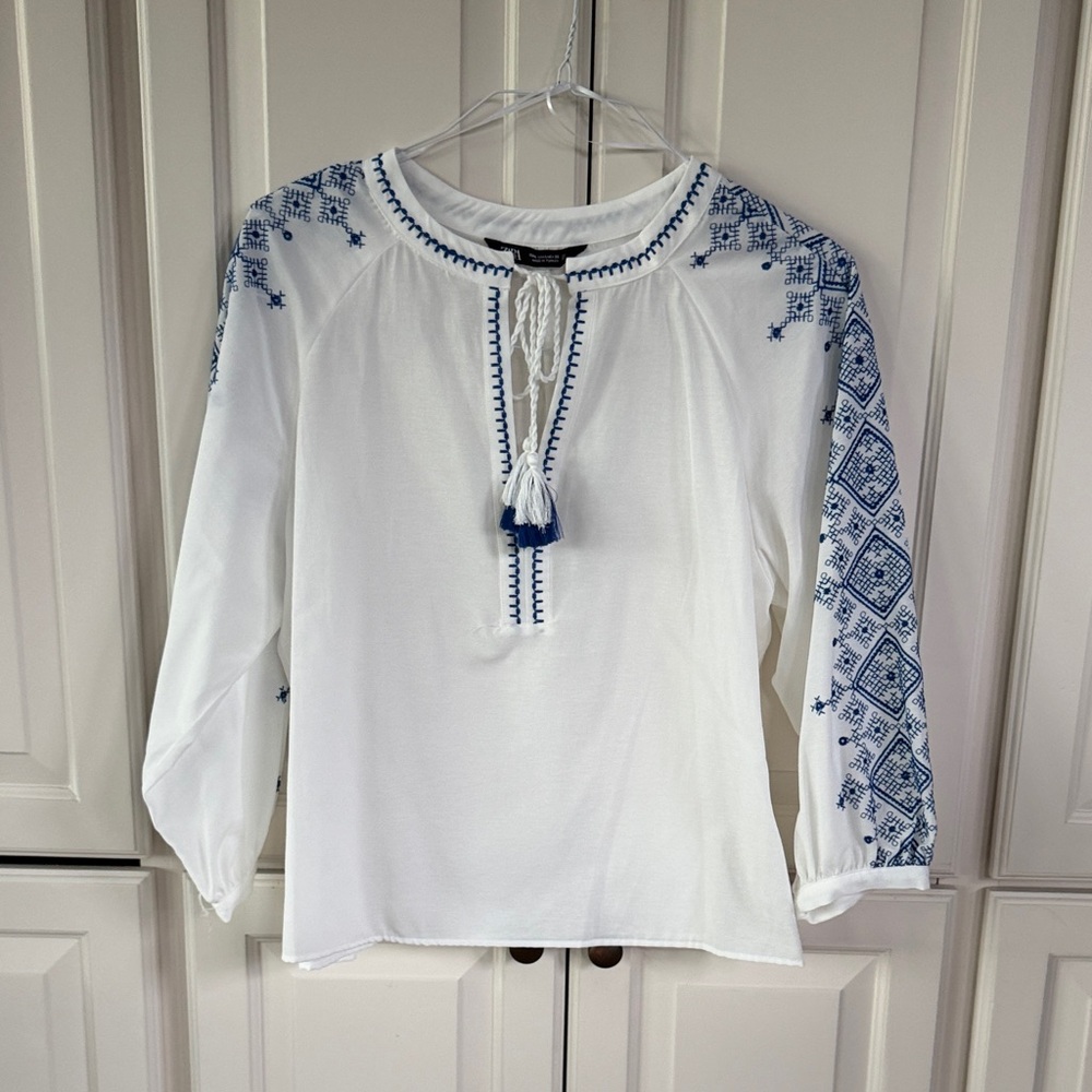 Zara Embroidered White and Blue Blouse